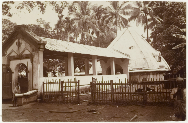 Makam Syech Yusuf Tuanta Salamaka sebelum dipugar
